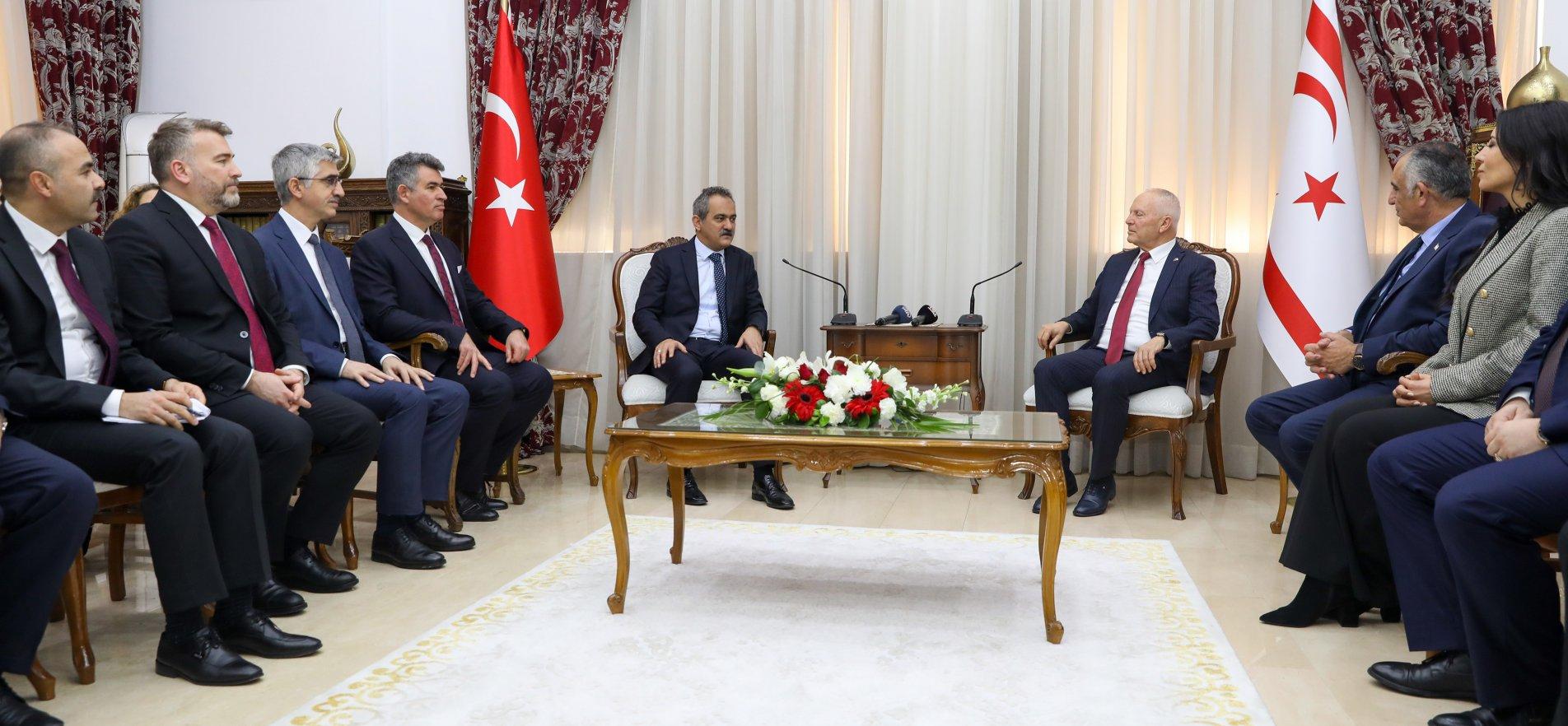 MINISTER OZER MEETS WITH THE PARLIAMENTARY SPEAKER OF THE TRNC ZORLU TÖRE